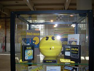 Clicca sull'immagine per ingrandirla. 

Nome:   FOTO-07-Vetrina-Pac-Man.jpg 
Visite: 1 
Dimensione: 60.5 KB 
ID: 259027