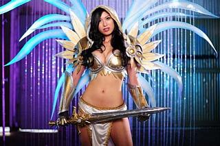 Clicca sull'immagine per ingrandirla. 

Nome:   jo-jo-cosplaying-as-tyraels-secret-in-diablo-3-for-blizzcon-2011.jpg 
Visite: 1 
Dimensione: 55.3 KB 
ID: 259358